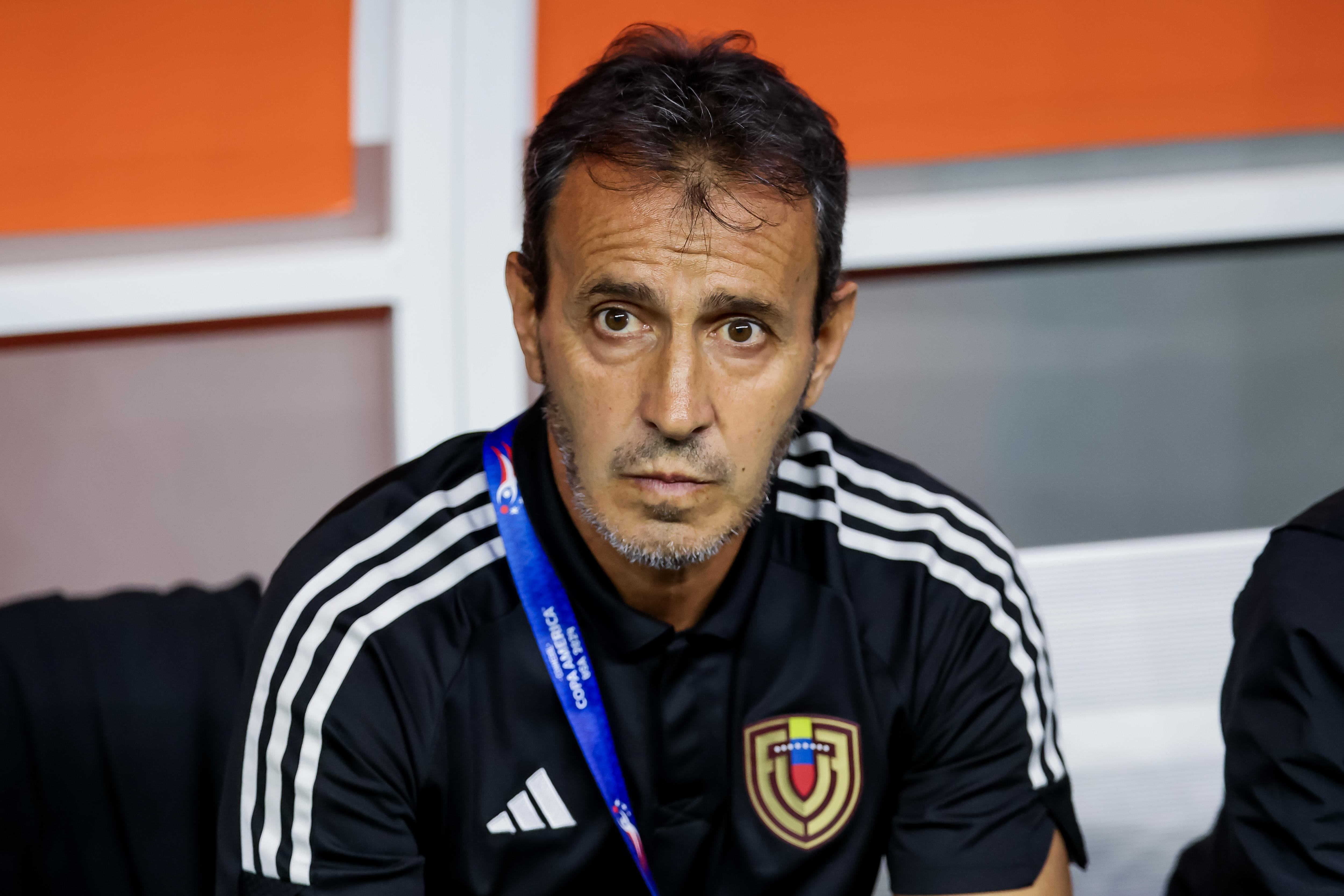 Arlington (United States), 05/07/2024.- Head coach Fernando Batista of Venezuela before the start of the CONMEBOL Copa America 2024 Quarter-finals match between Venezuela and Canada, in Arlington, Texas, USA, 05 July 2024. EFE/EPA/KEVIN JAIRAJ