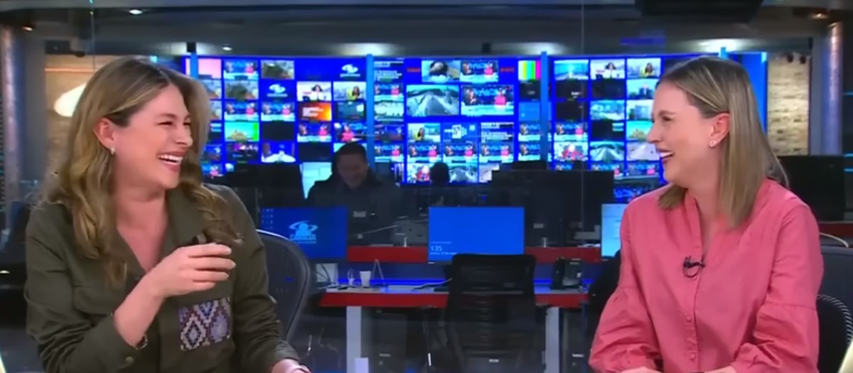 Video: presentadoras de ‘Noticias Caracol’ tuvieron ataque de risa en vivo