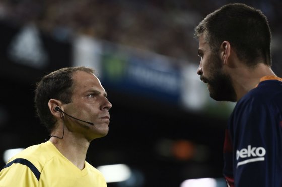 Piqué, sancionado con cuatro partidos por su expulsión en la Supercopa