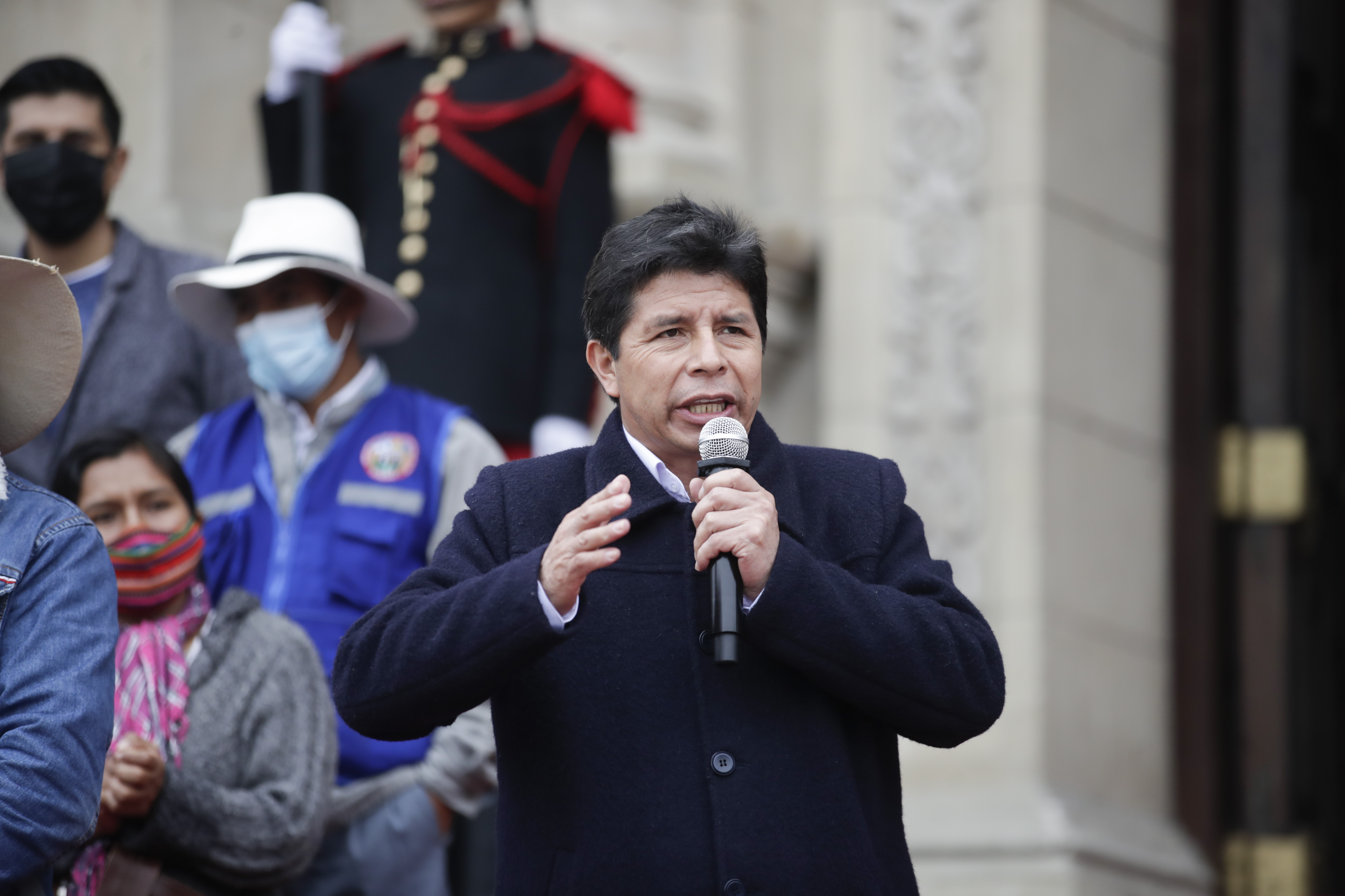 Vuelve y juega: Fiscalía de Perú abre sexta investigación contra Pedro Castillo