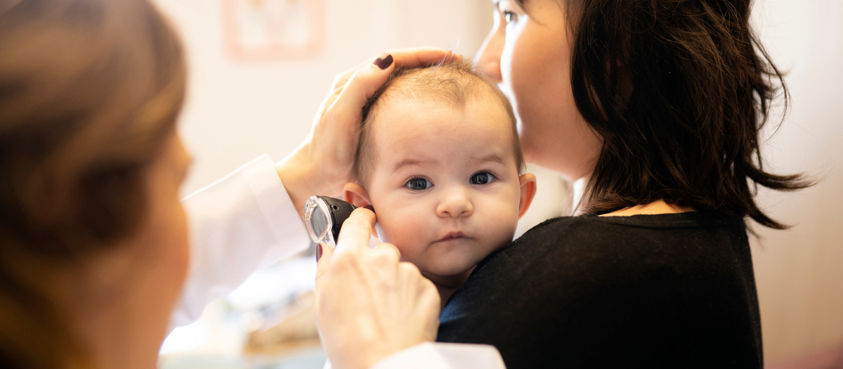 Madres en un mundo de silencio: así se enfrenta la maternidad con pérdida auditiva