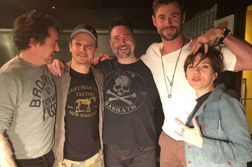 ¿Qué significa el símbolo que se tatuaron los actores de Avengers?