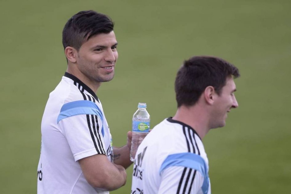 Argentina, rival de Colombia, vuelve a entrenar con Agüero recuperado