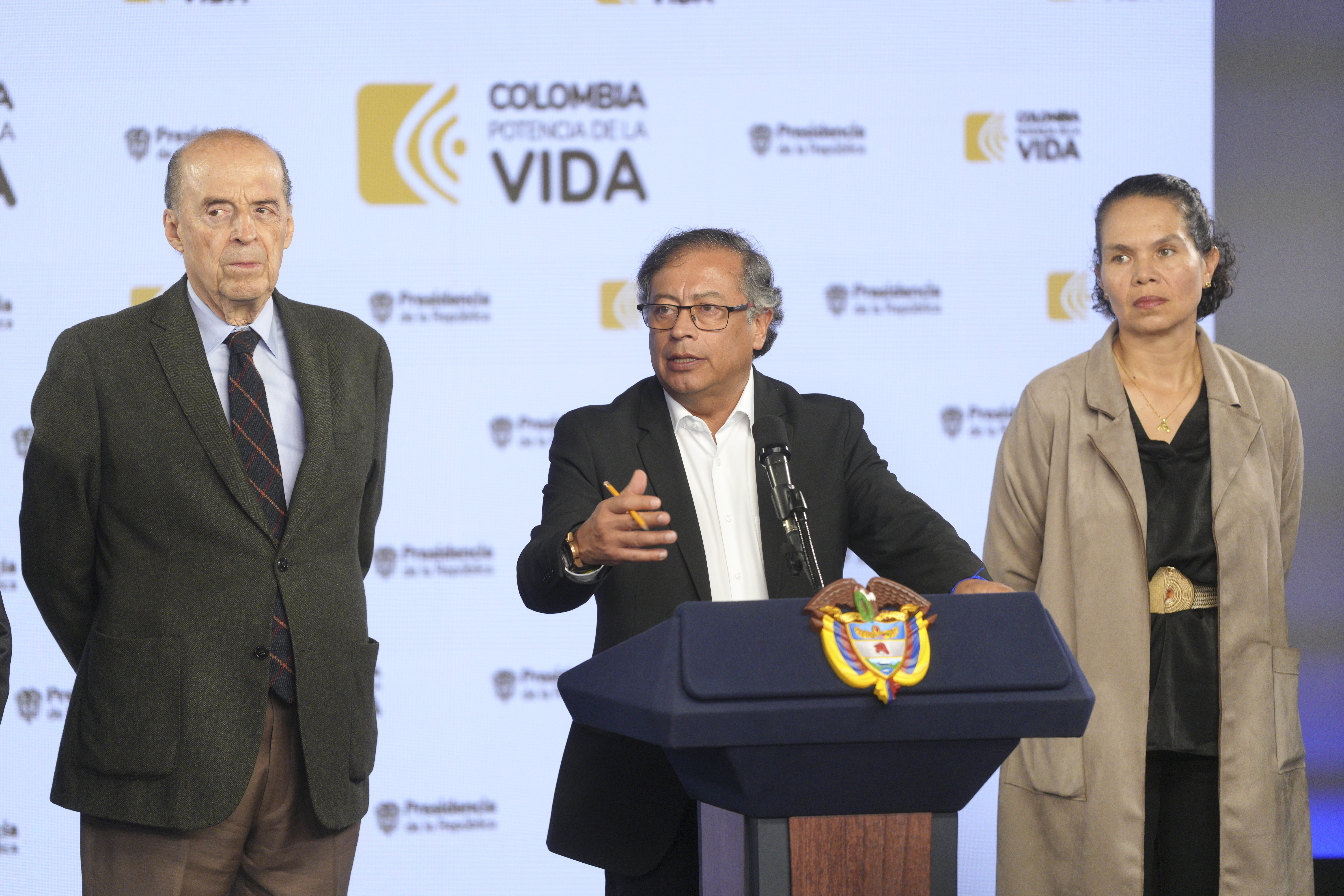 Petro, Verano y otros políticos reaccionaron a nuevo revés por Juego Panamericanos