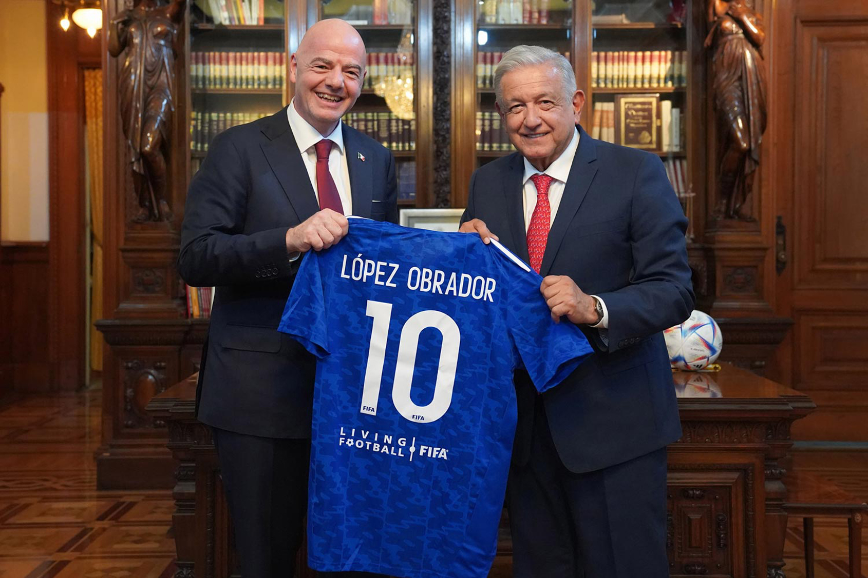 Gianni Infantino ajusta detalles en México para el Mundial de 2026