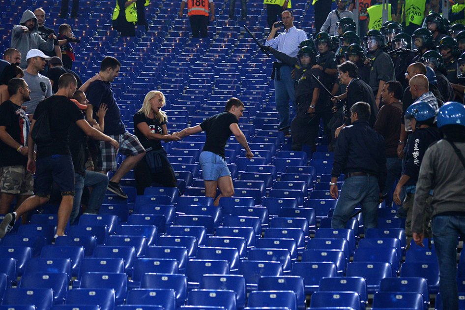 Incidentes entre hinchas de la Roma y el CSKA de Moscú dejan dos heridos