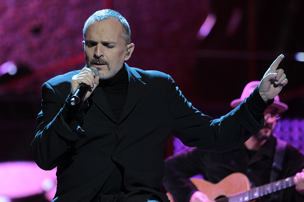 Miguel Bosé desata polémica por notable deterioro de su voz