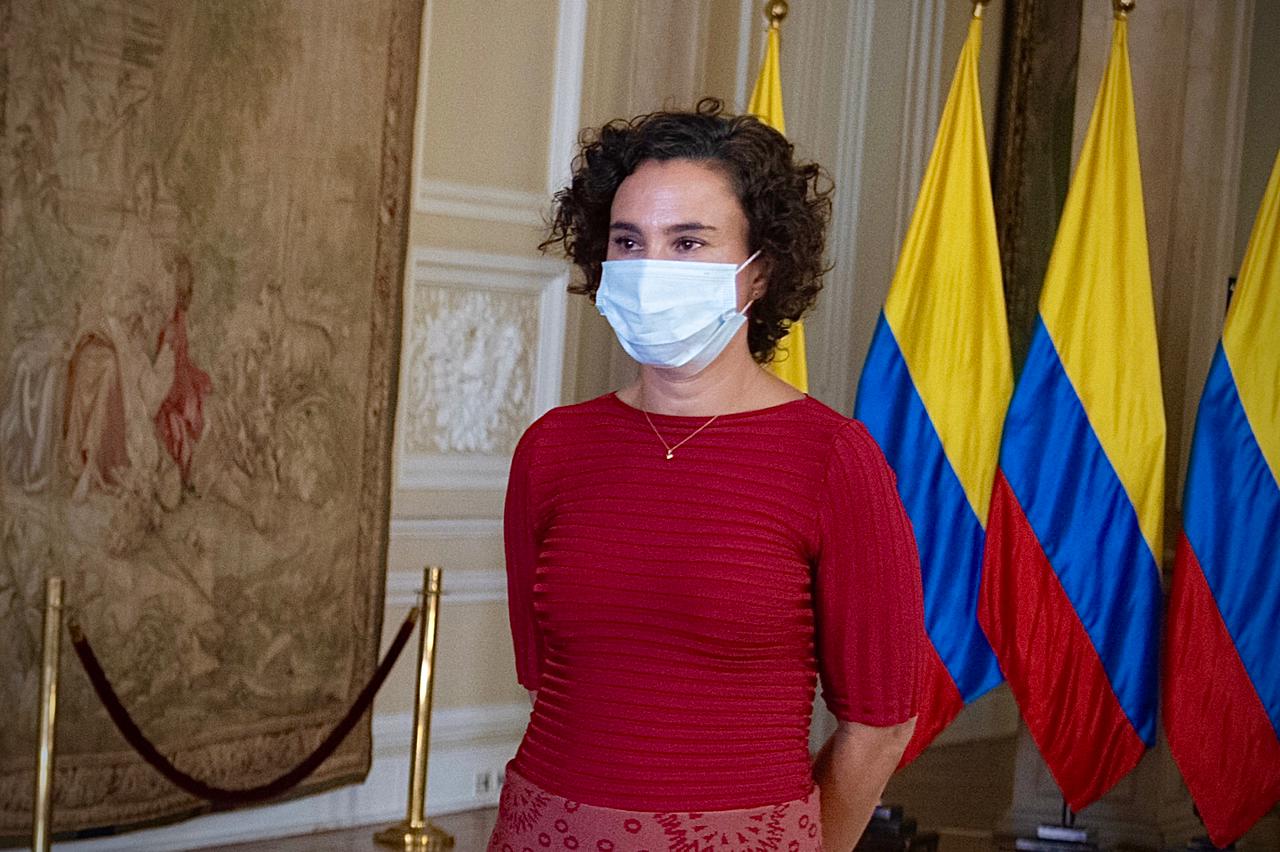 Marta Lucía Ramírez sale en defensa de hija de Alicia Arango y habla de “mérito propio”