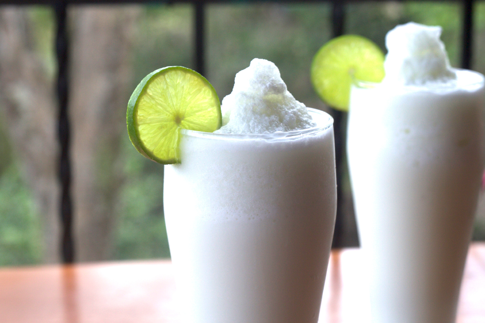 Cómo preparar una deliciosa limonada de coco