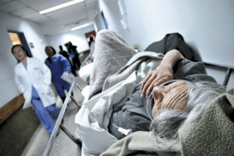 Clínicas y hospitales piden a Santos aumentar el presupuesto en salud