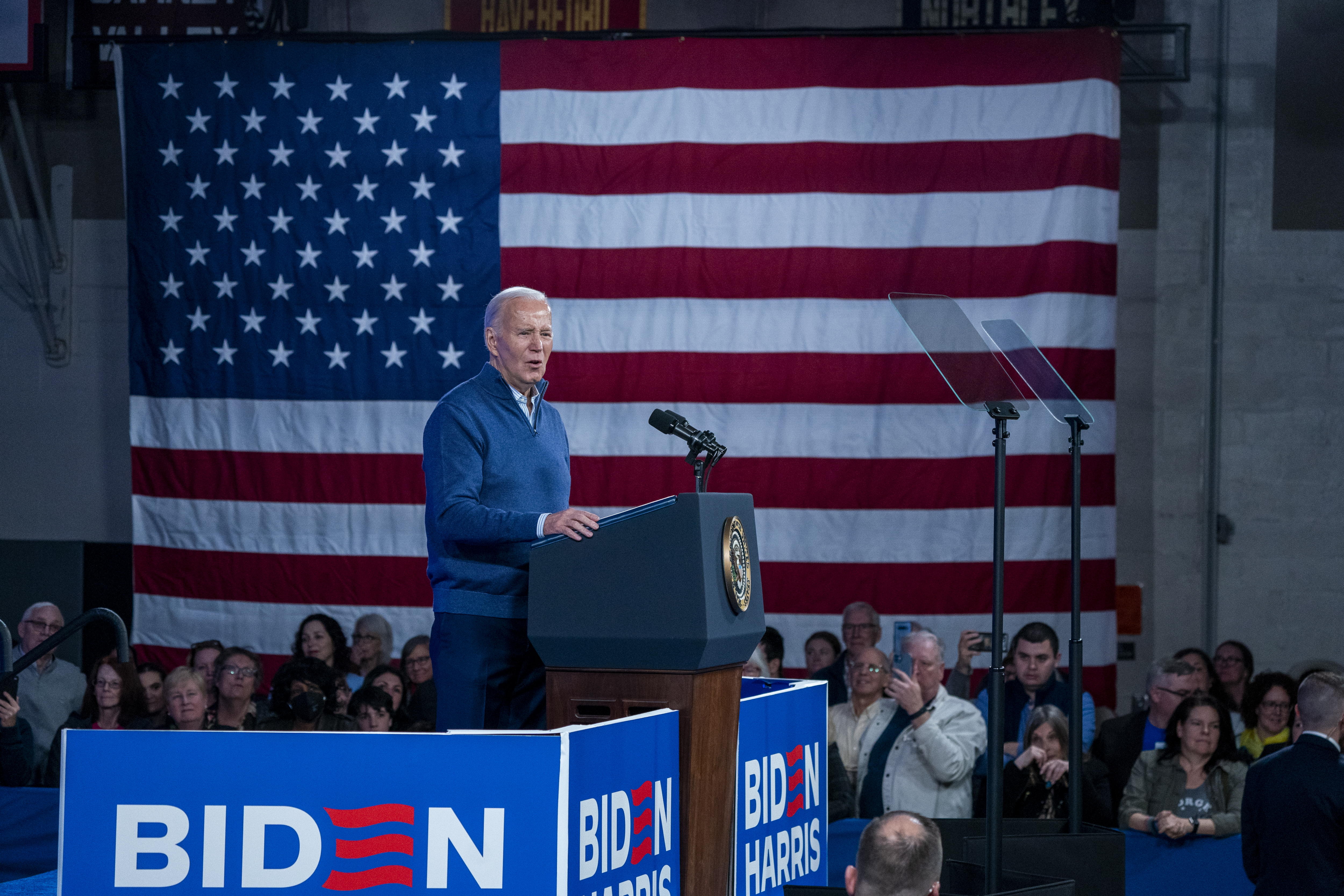 Biden busca enderezar la reelección