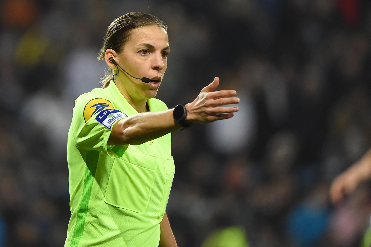 Capacidad y trayectoria: el arbitraje femenino en Catar 2022