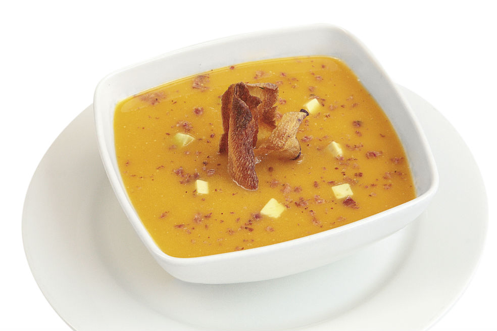 Crema de auyama con jengibre y crocantes de arracacha