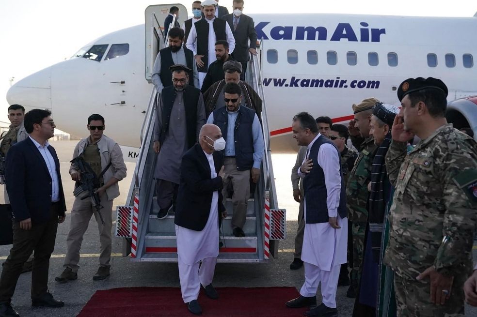 El expresidente de Afganistán, Ashraf Ghani, cuenta cómo huyó de los talibanes