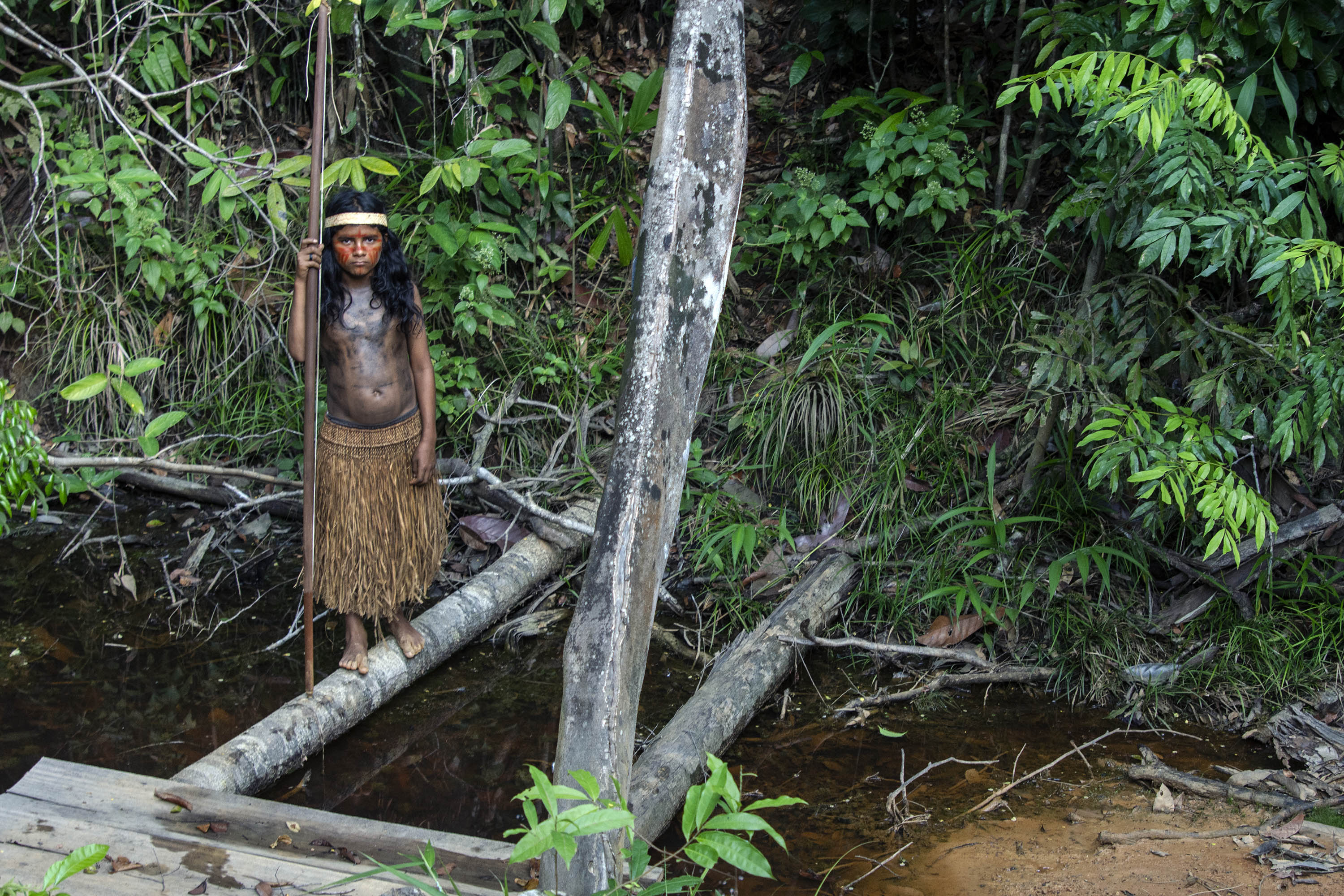 Indígenas Mura, en Brasil  y su lucha por proteger la Amazonia su territorio.