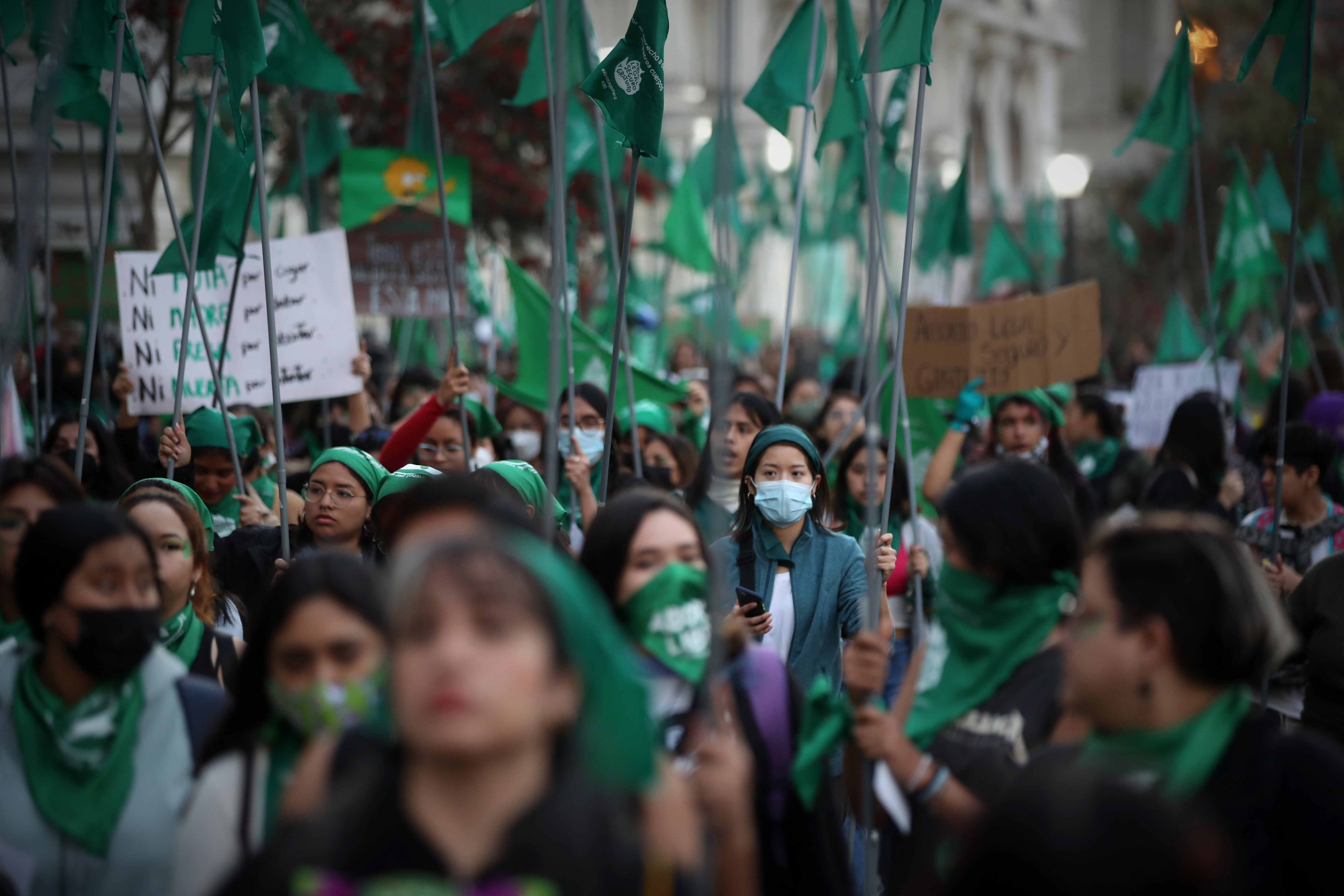 Un nuevo cruce fronterizo: las mujeres de EE. UU. recurren a México para abortar