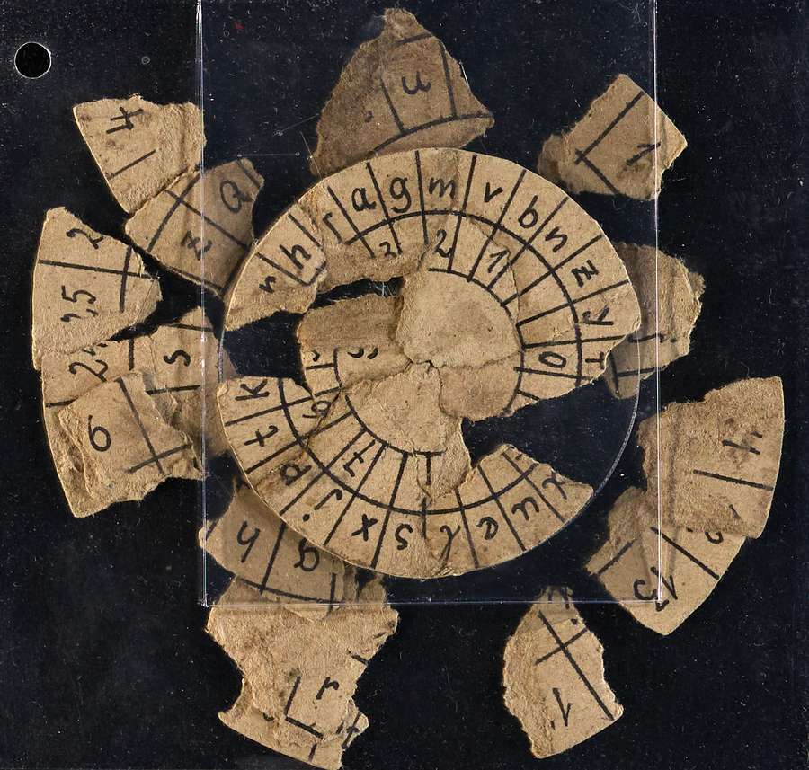 Consejos para ser un buen espía británico: una exposición con los secretos del MI5