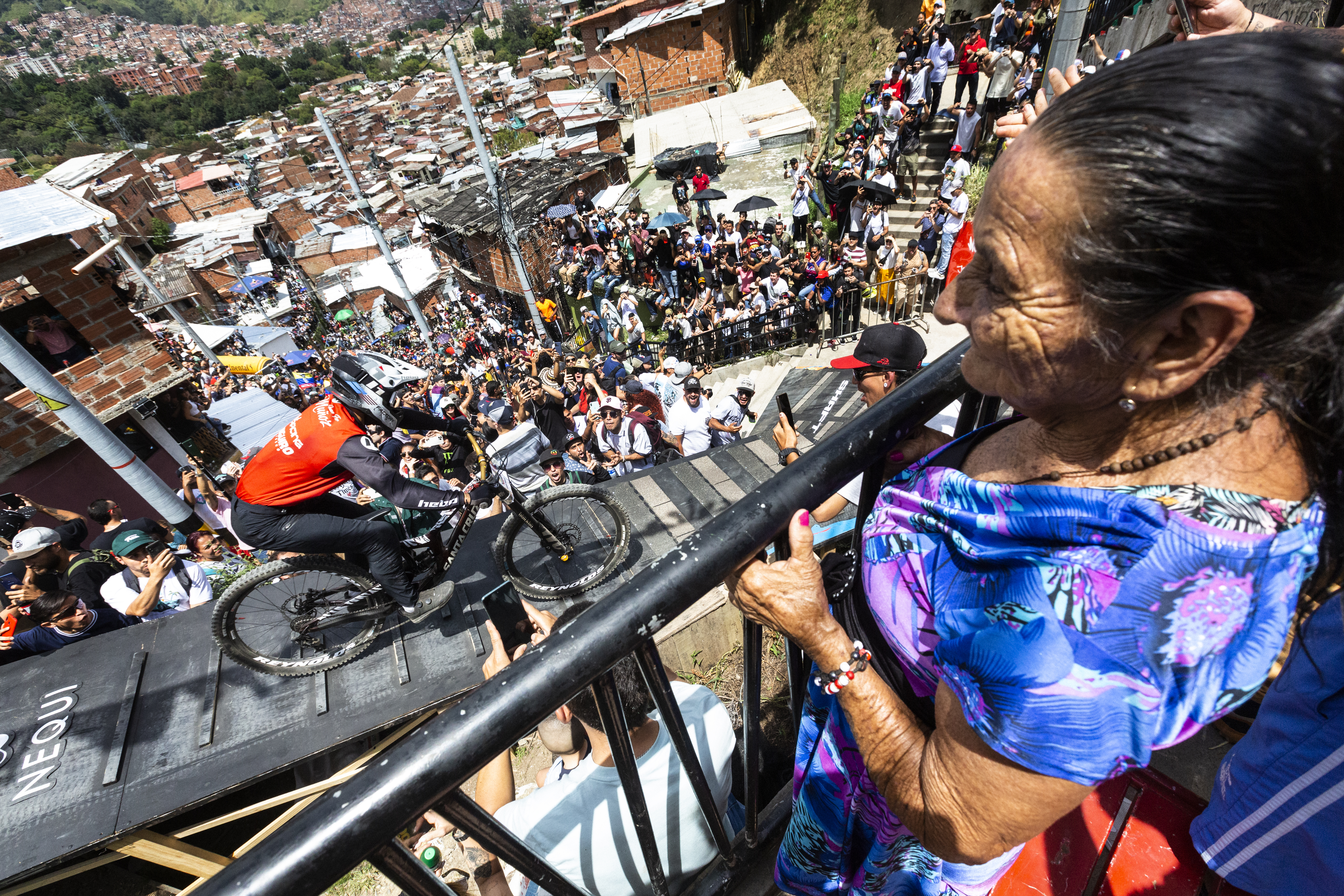 La Comuna 13 festejó de local el título de Red Bull Medellín Cerro Abajo