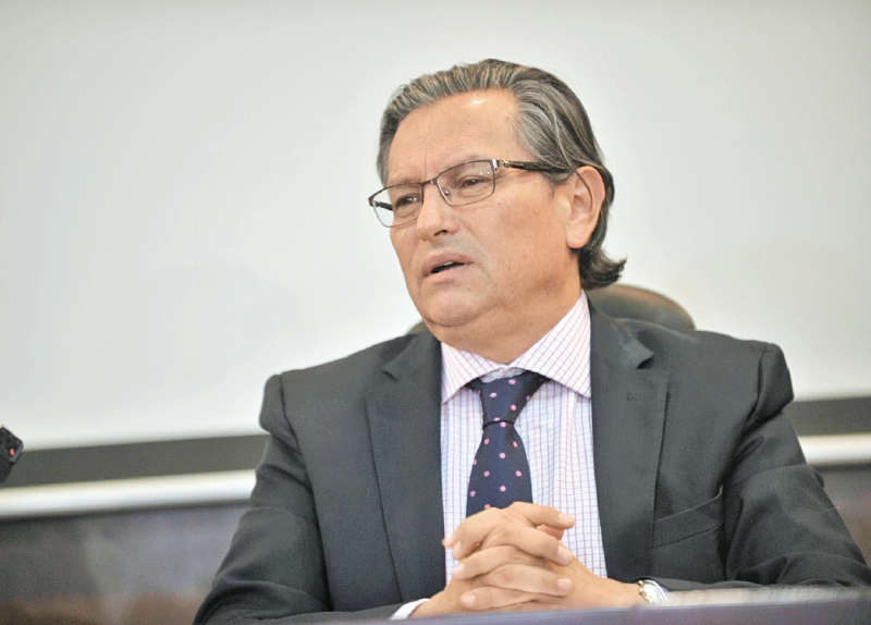 “Tenemos un registrador con una ambición de poder desmedida”: Armando Novoa, exmagistrado del CNE