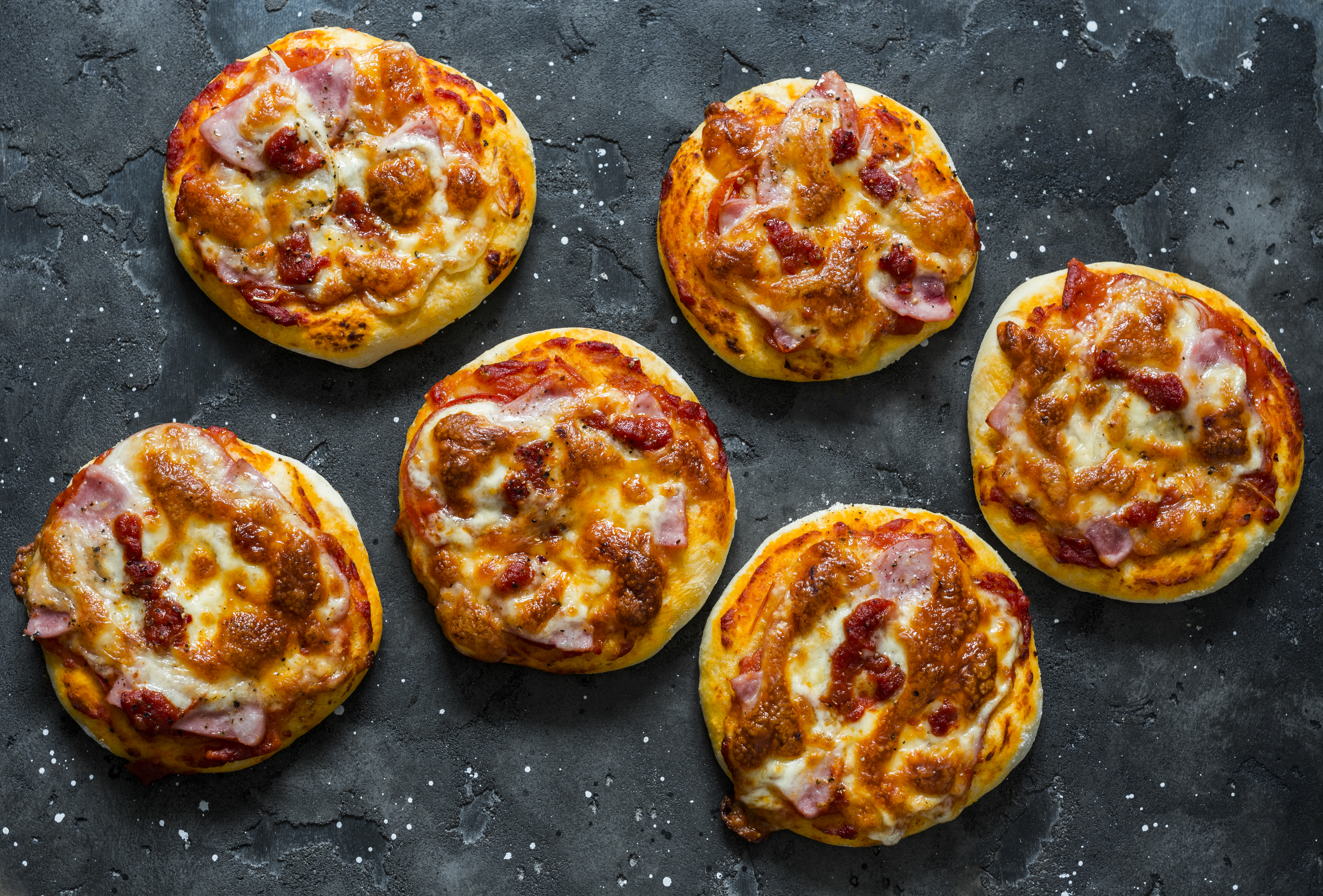 Arepizza, una receta ideal para preparar en casa