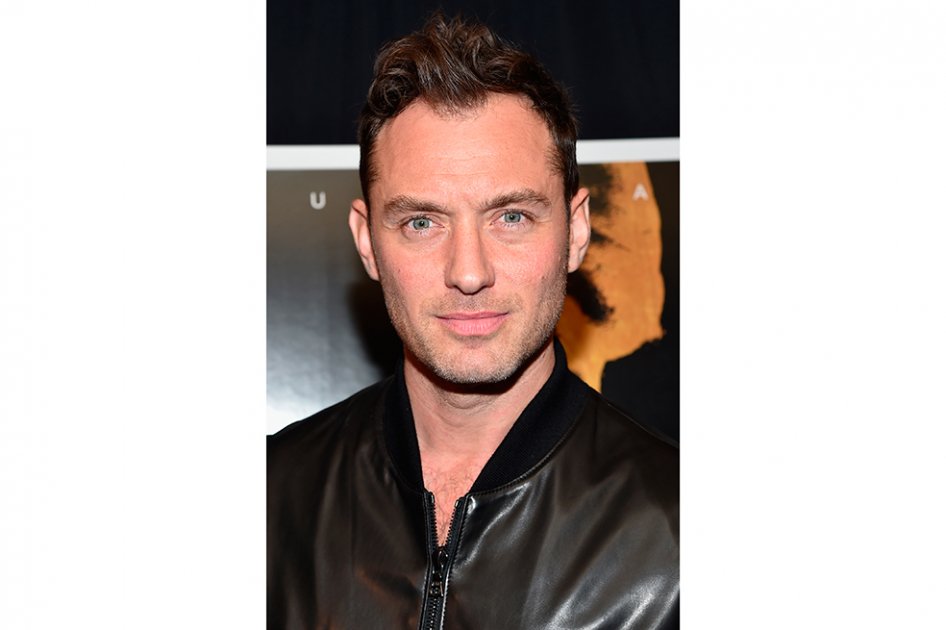 Jude Law, listo para encarnar al papa en serie de televisión