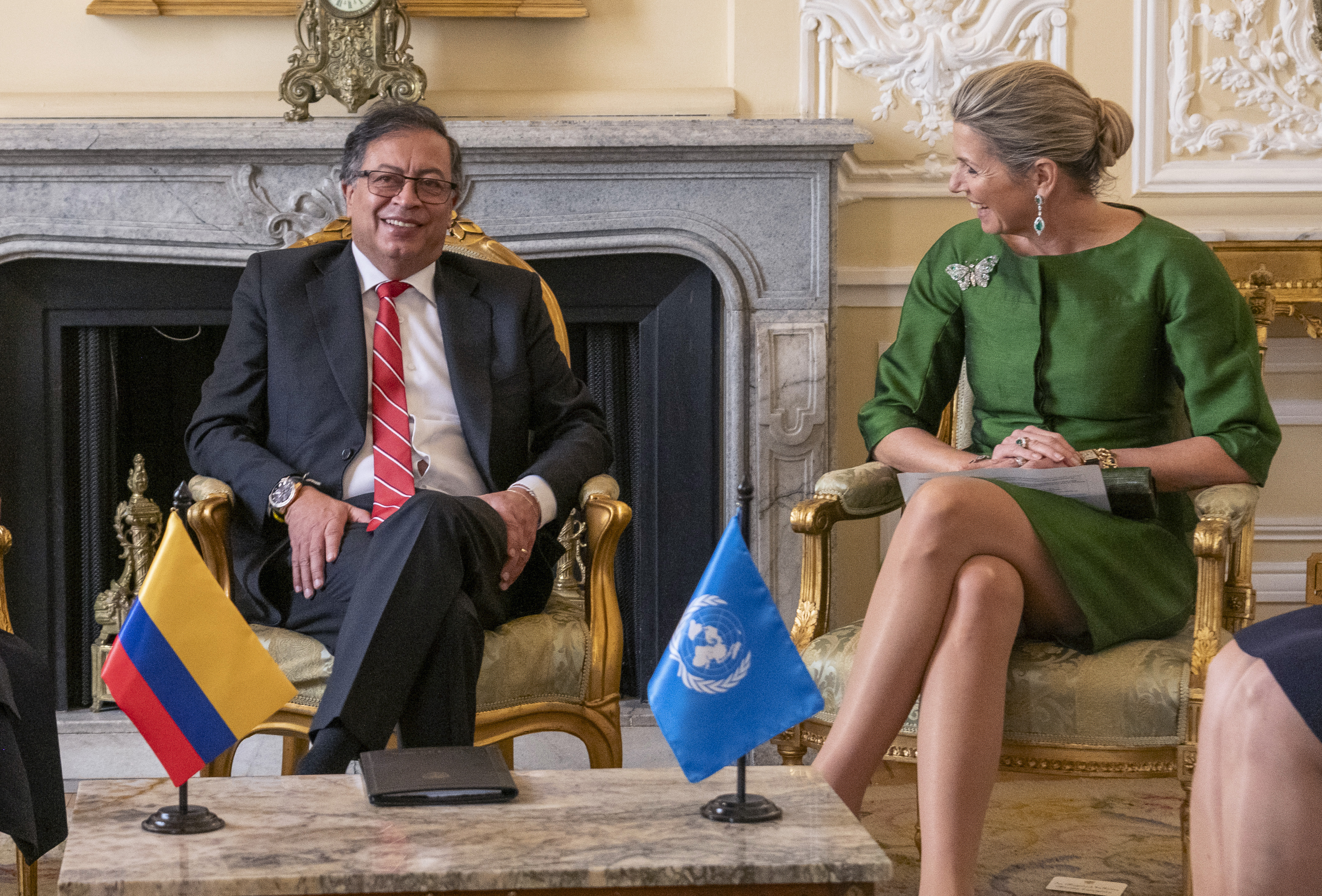 Reina Máxima de Países Bajos habla con Petro sobre inclusión y crédito social