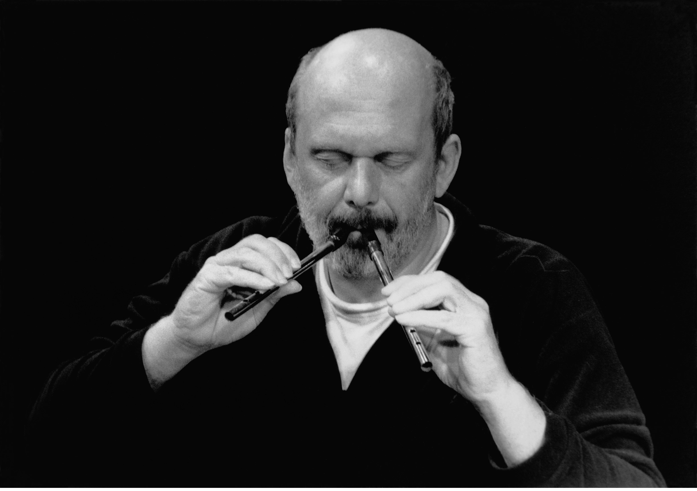 Stephan Micus, compositor alemán: “La música es el camino”