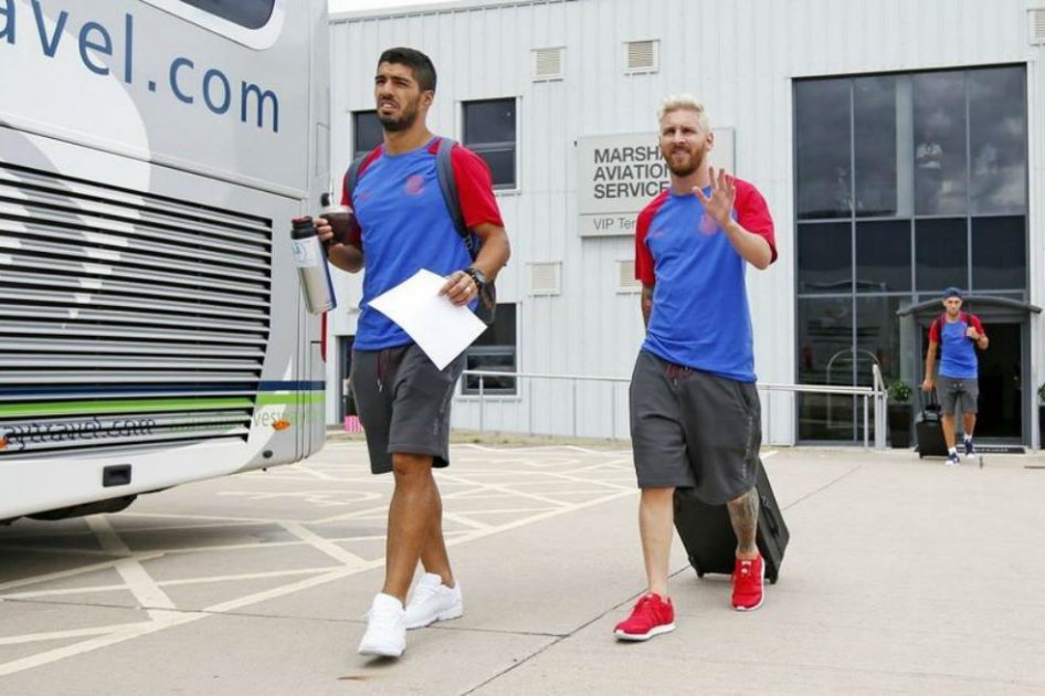 Con Messi a la cabeza, Barcelona viajó a Inglaterra para la pretemporada