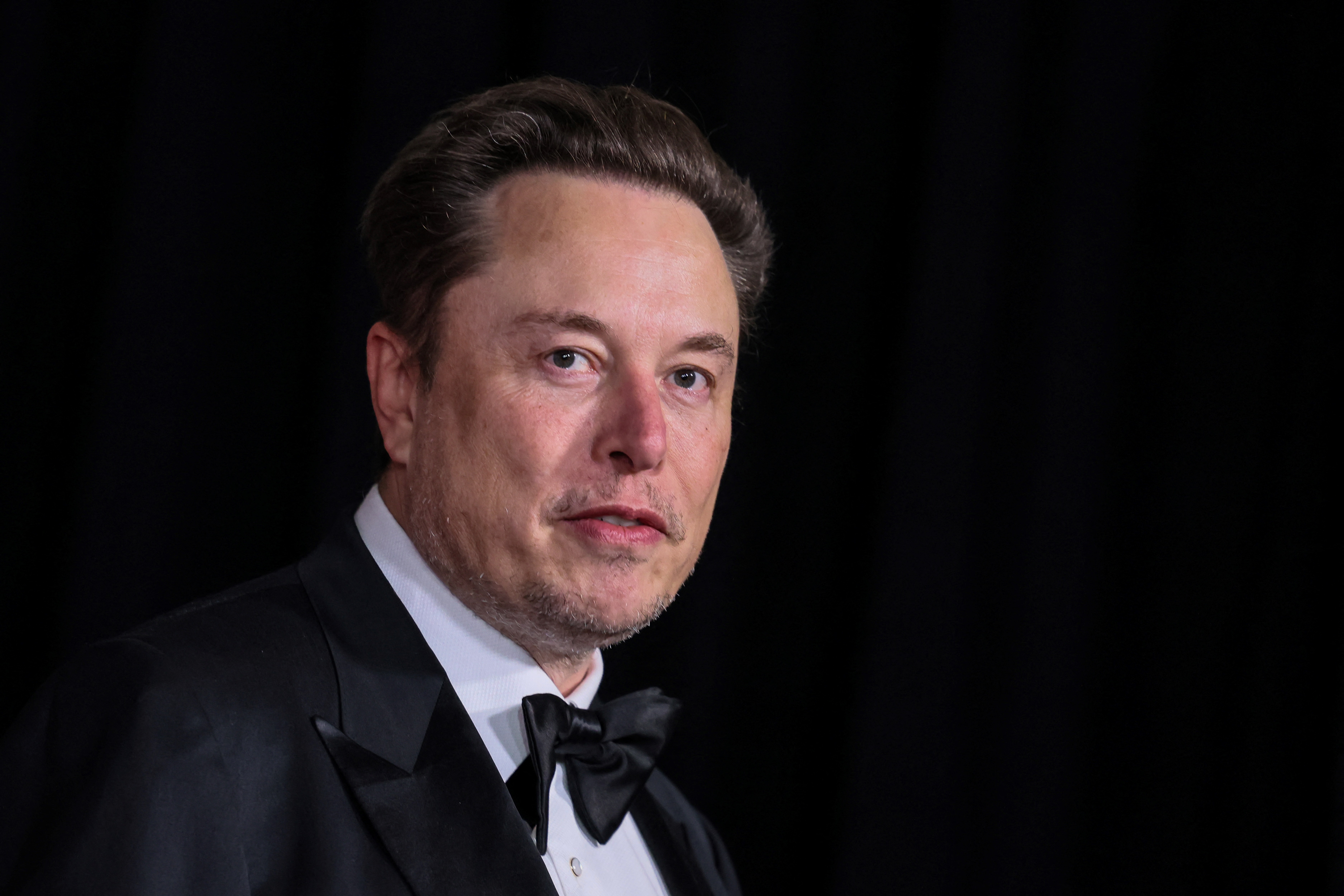 Musk quiere construir el computador más potente para potenciar su empresa de IA