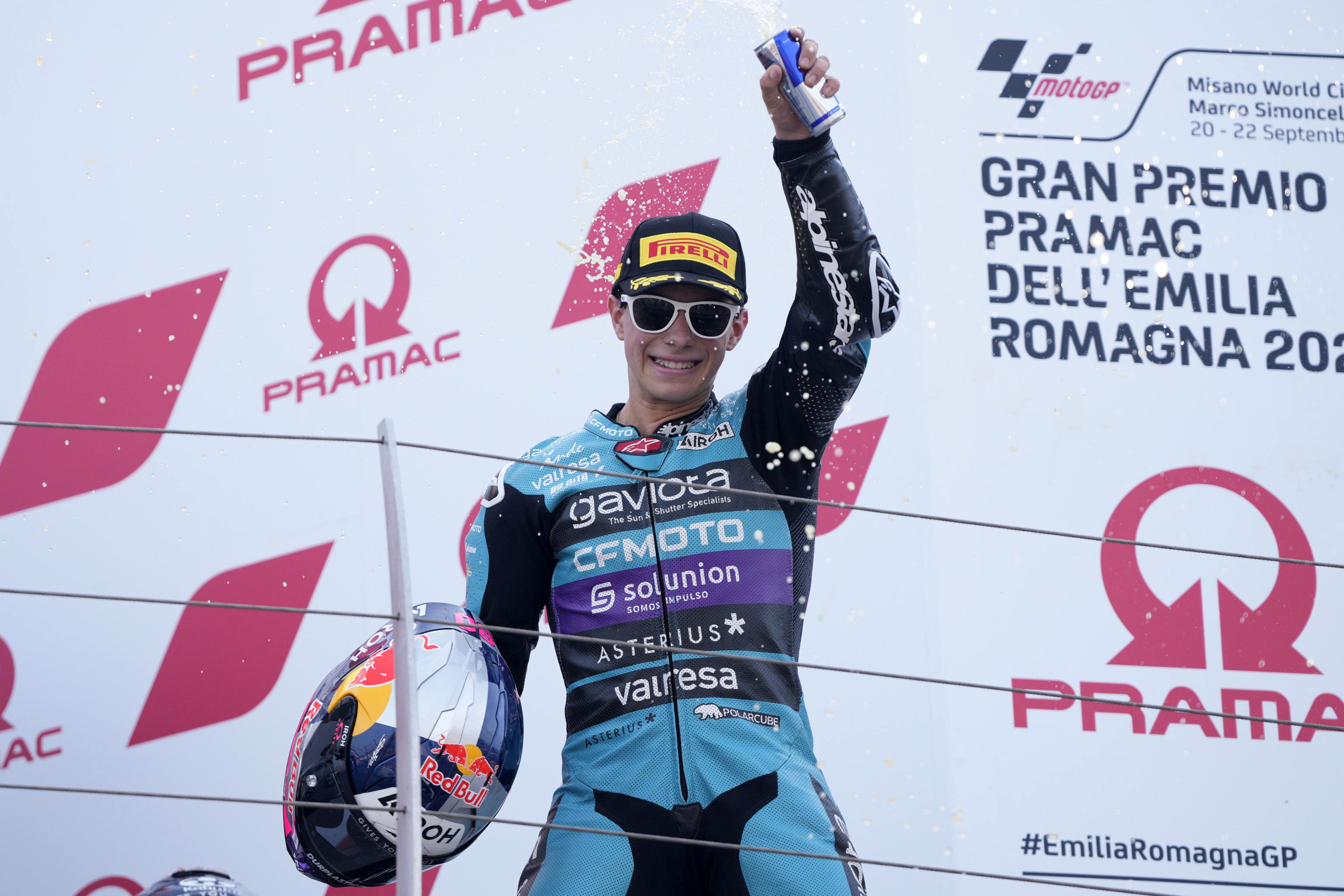 Misano Adriatico (Italy), 22/09/2024.- David Alonso of Colombia and CFMOTO Aspar Team celebrates his victory in the Moto3 race of the Grand Prix of the Emilia Romagna at Marco Simoncelli Circuit in Misano Adriatico, Italy, 22 September 2024. (Motociclismo, Ciclismo, Italia) EFE/EPA/DANILO DI GIOVANNI