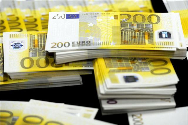 Policía desmantela en Bogotá banda dedicada a producir euros falsos