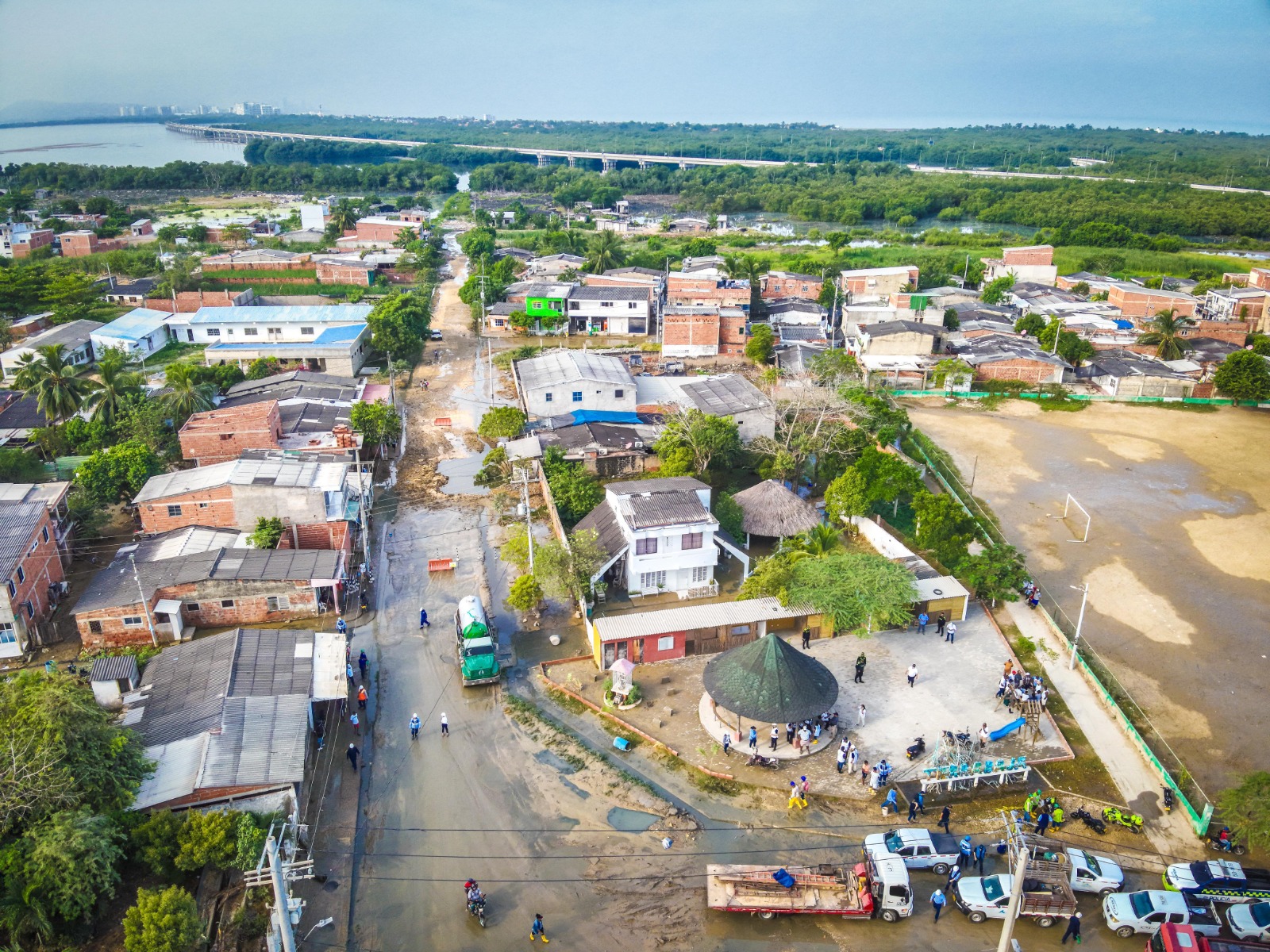 Cartagena: tubo roto de aguas residuales desata emergencia sanitaria y ambiental