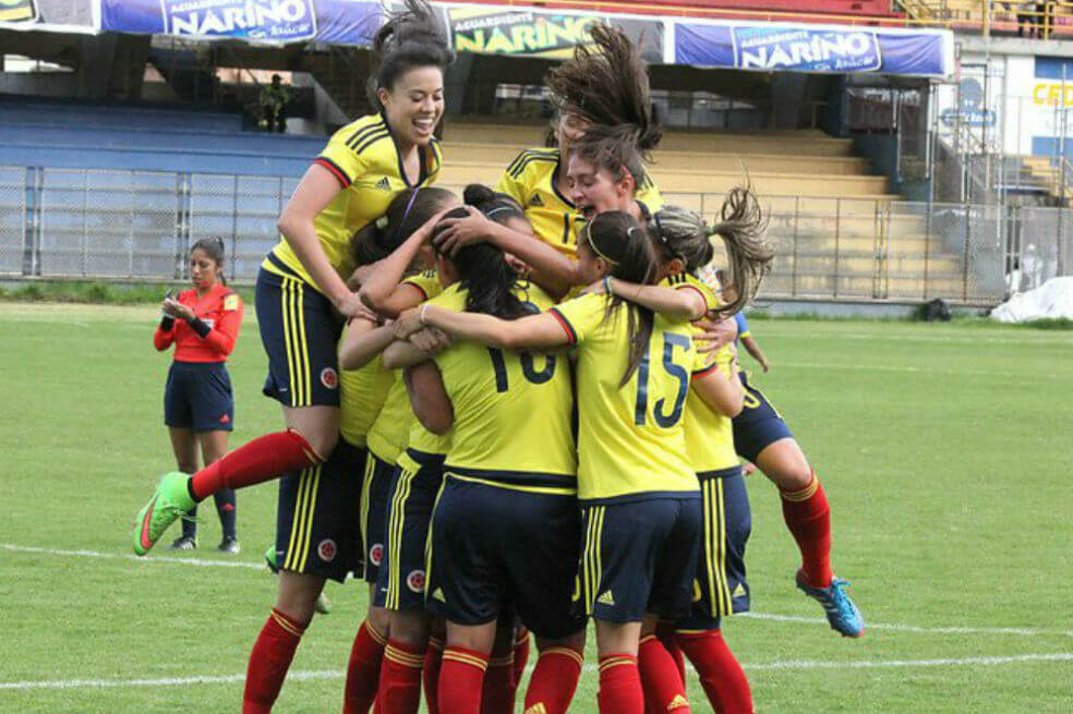Espaldarazo de organizaciones sociales a la selección femenina de fútbol
