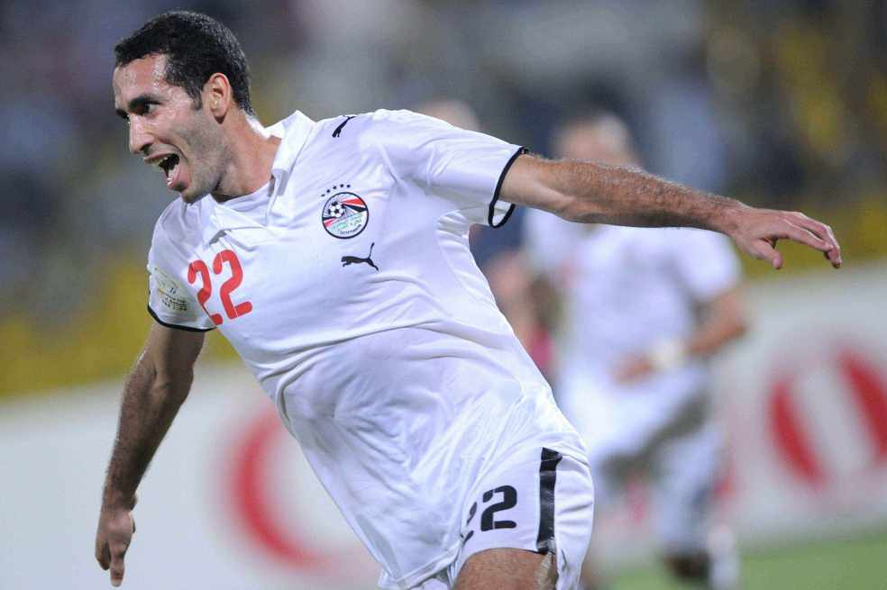 Mohamed Aboutrika se hizo famoso como capitán de la selección de Egipto, en la que lucía el número 22. Es uno de los personajes más admirados de su país.  / Archivo