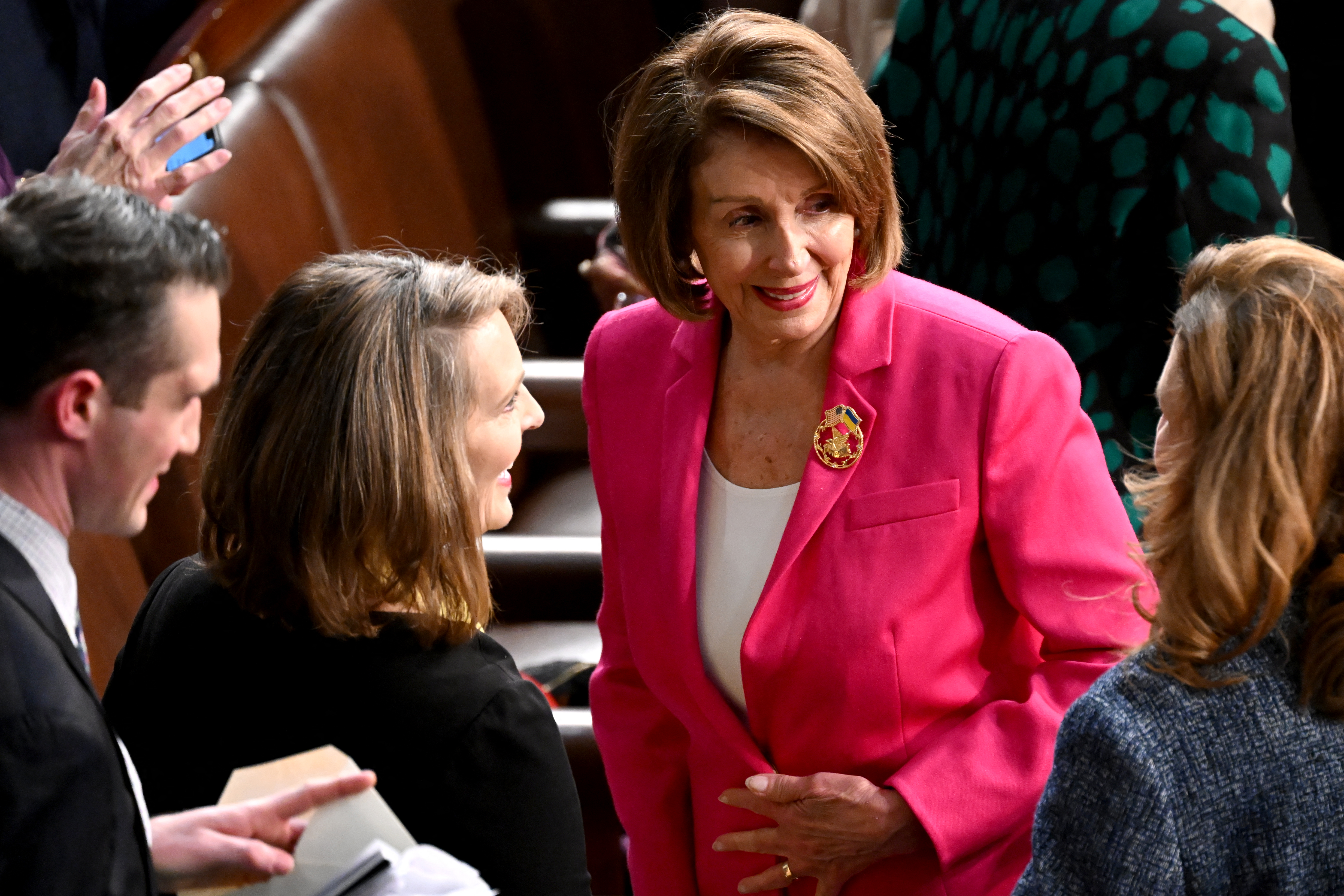 La demócrata Nancy Pelosi, quien anteriormente ejercía el rol de presidenta de la Cámara de Representantes, también participó del evento. Una de las últimas cosas que hizo en ese cargo fue visitar Taiwán, lo que incrementó las tensiones entre Estados Unidos y China.