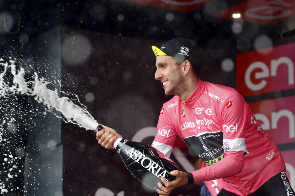 Simon Yates se adjudicó la etapa 11 del Giro de Italia y ratificó su liderato