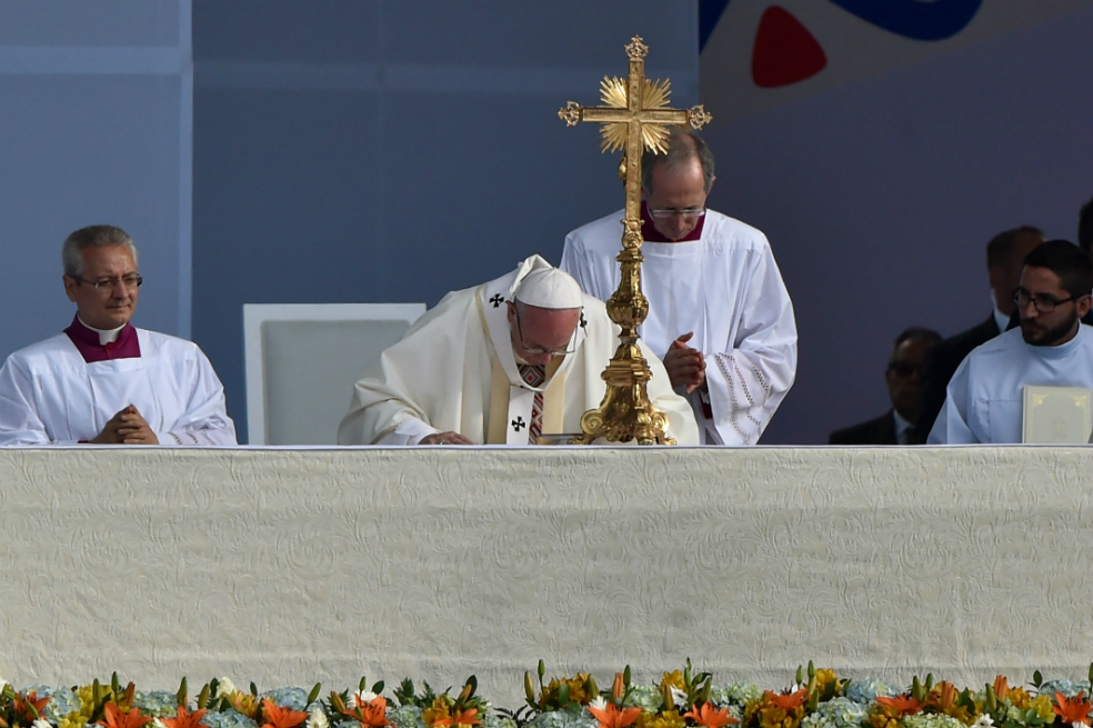 Postales de la primera misa campal del papa en Colombia