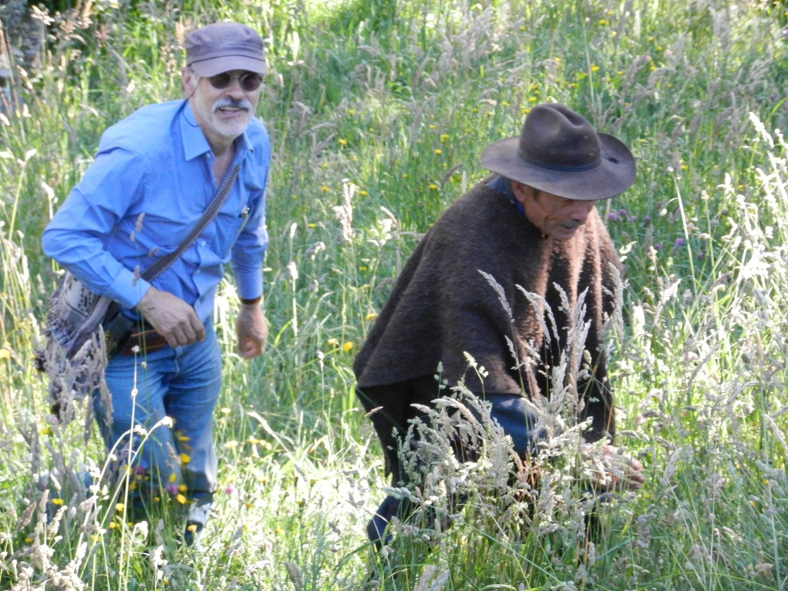 Pierre Raymond con Don Luis Carvajal, campesino, constructor de molinos y herrero. Socotá 2017.