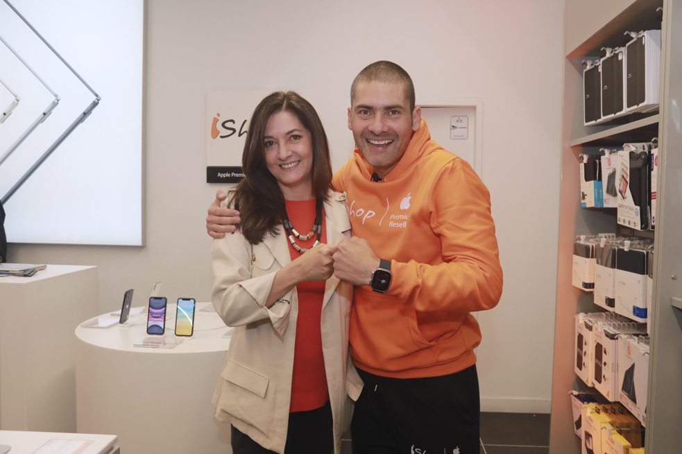 Lanzamiento Watch Ultra Ishop Parque la Colina