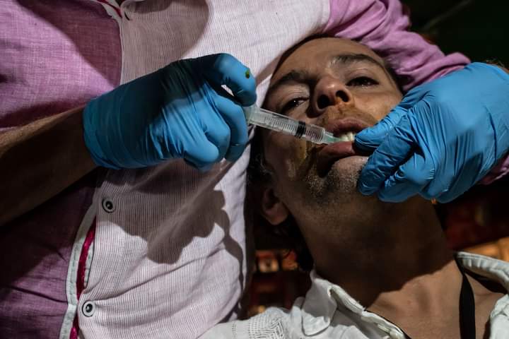La petición principal es que se levante una mesa de diálogo, en la que se llegue a un acuerdo con el Gobierno Nacional para garantías a artistas, comerciantes, y como tal, a todo el pueblo colombiano frente a la violencia del país.