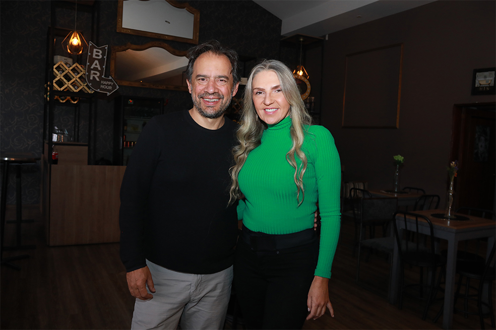 Arelys Henao en Astor Plaza
La cantante de música popular Arelys Henao estará en el teatro Astor plaza junto a algunos actores del elenco de su novela biográfica presentando su obra entre lagrimas y risas