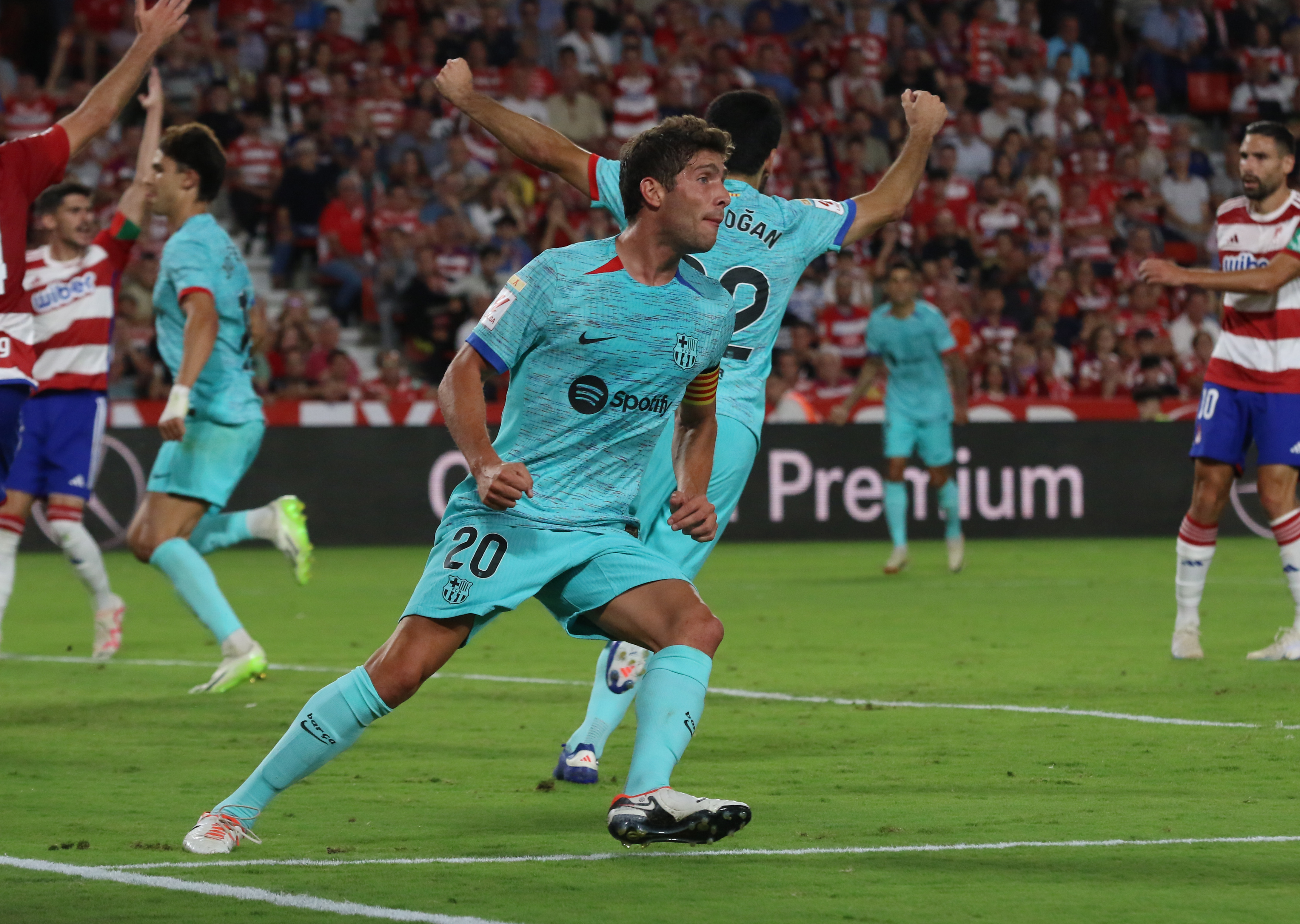 Liga de España: Barcelona rescató un empate ante Granada en los últimos minutos