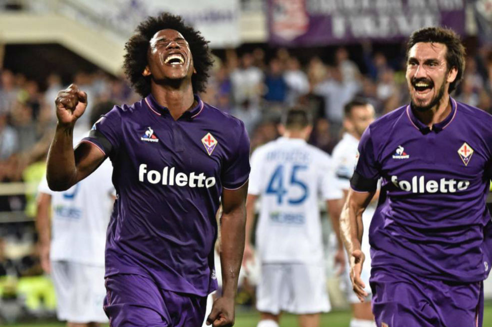 Carlos Sánchez se derrumbó al conocer la noticia de la muerte de Astori