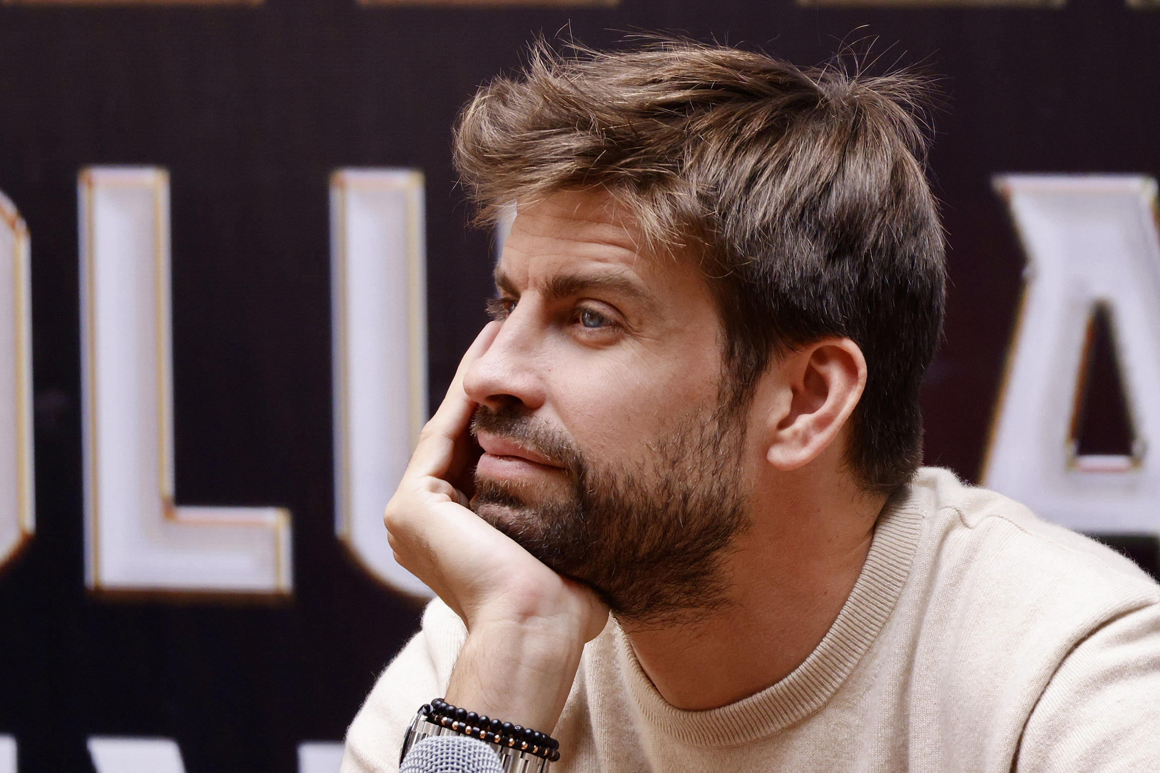 Vandalizan la casa de Piqué: el ex de Shakira se pronunció. ¿Qué dijo?