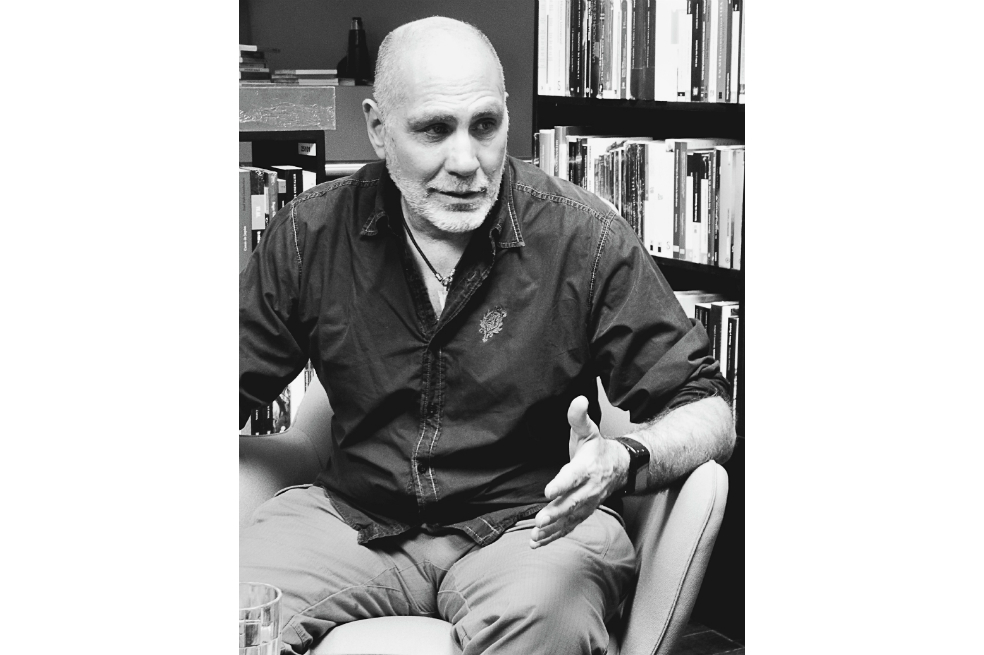 Guillermo Arriaga, guionista de “Amores perros” y “21 gramos”, entre otras películas. / Giselle Cagua