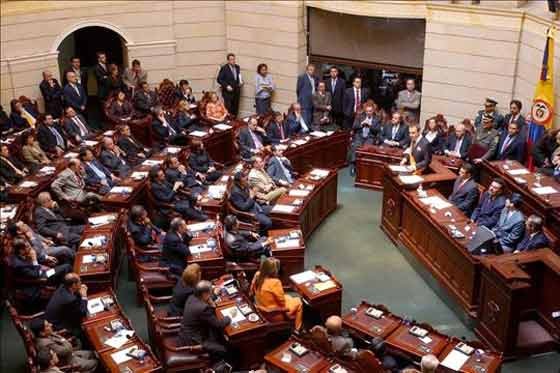 Congreso aprueba cambio a reglas electorales para votar referendo de paz