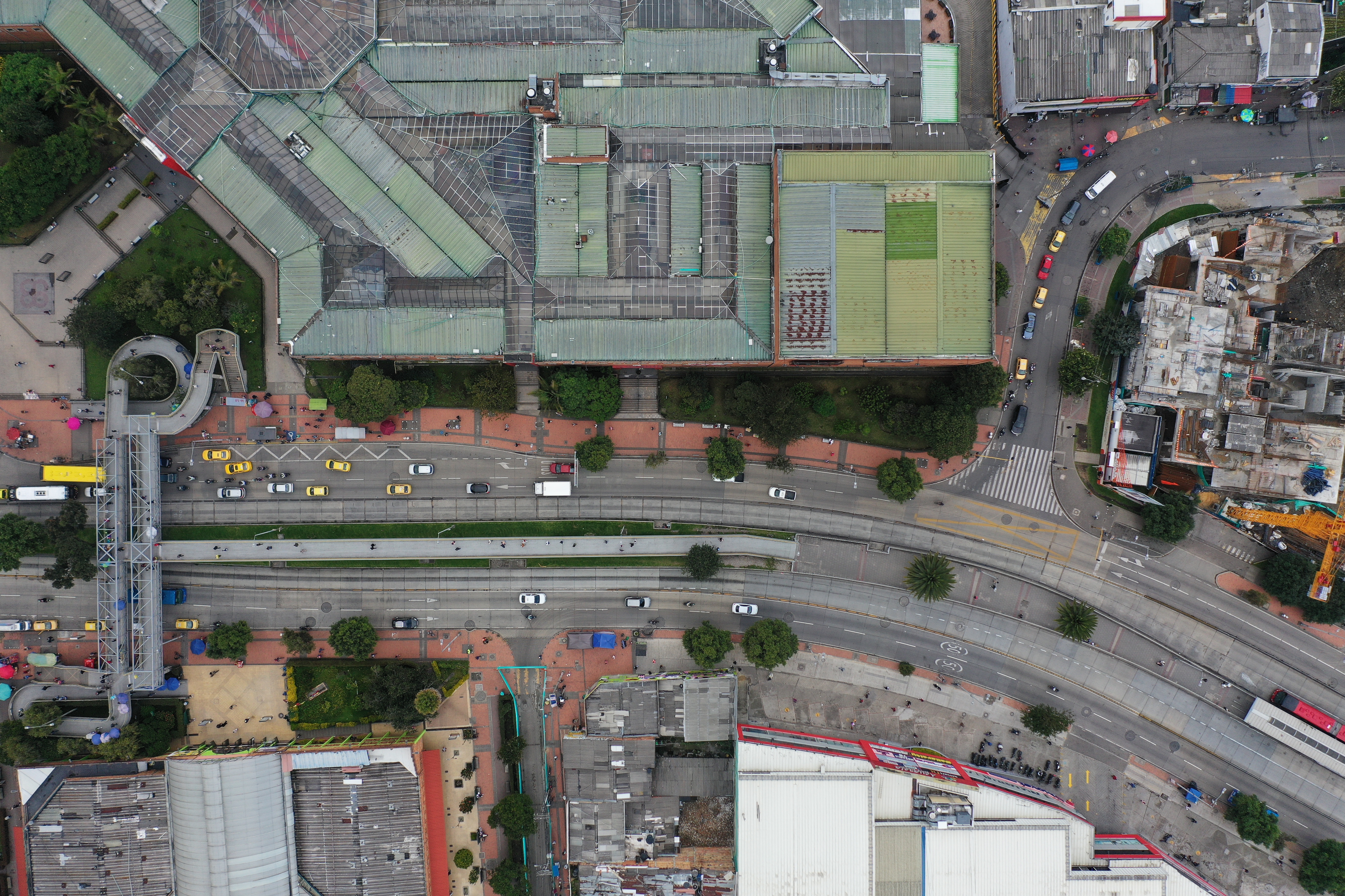¿Cuáles son las estaciones de Transmilenio más largas?
