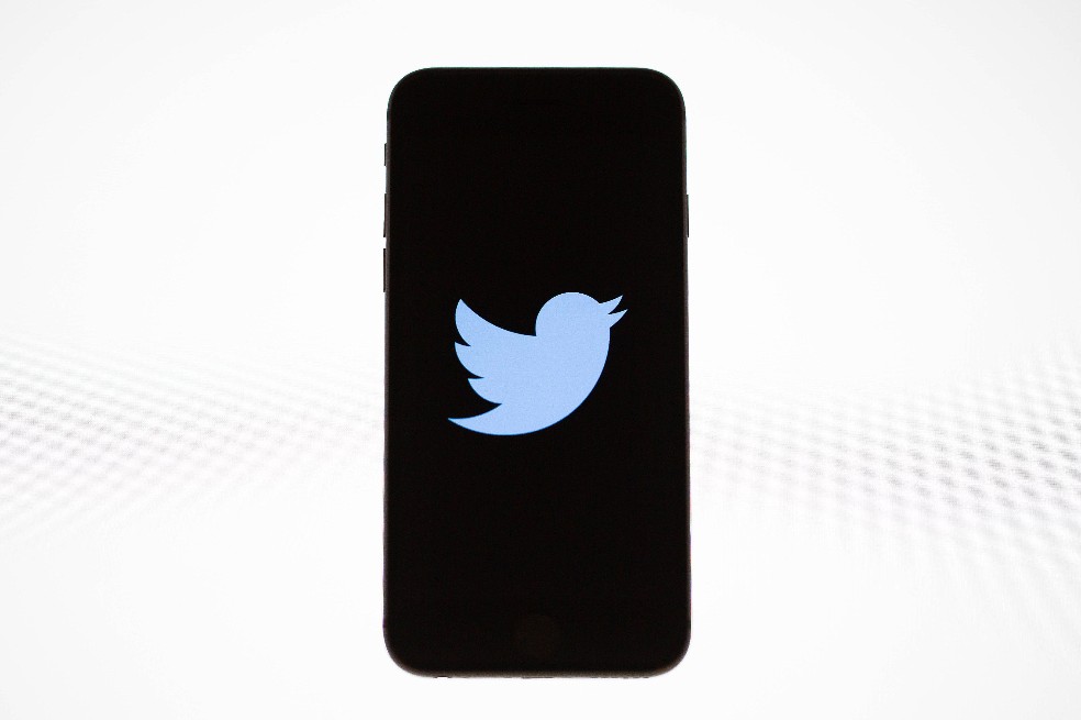 Algoritmo de Twitter amplifica el contenido político más derechista, dice estudio