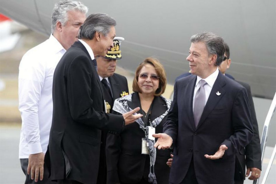 Santos y Maduro ya se encuentran reunidos en Quito para tratar crisis en la frontera