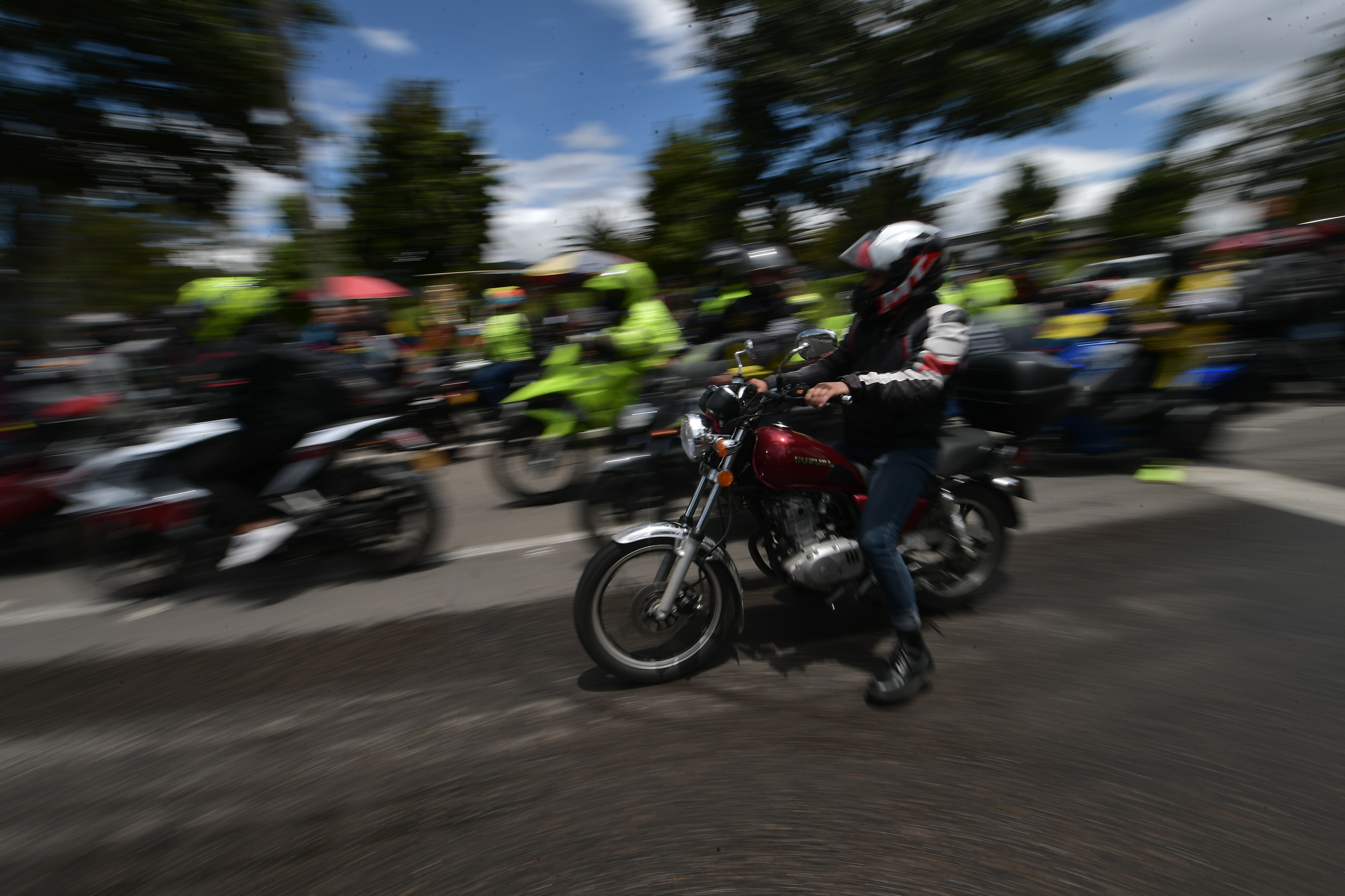 ¿Por qué están protestando los motociclistas en Cali?